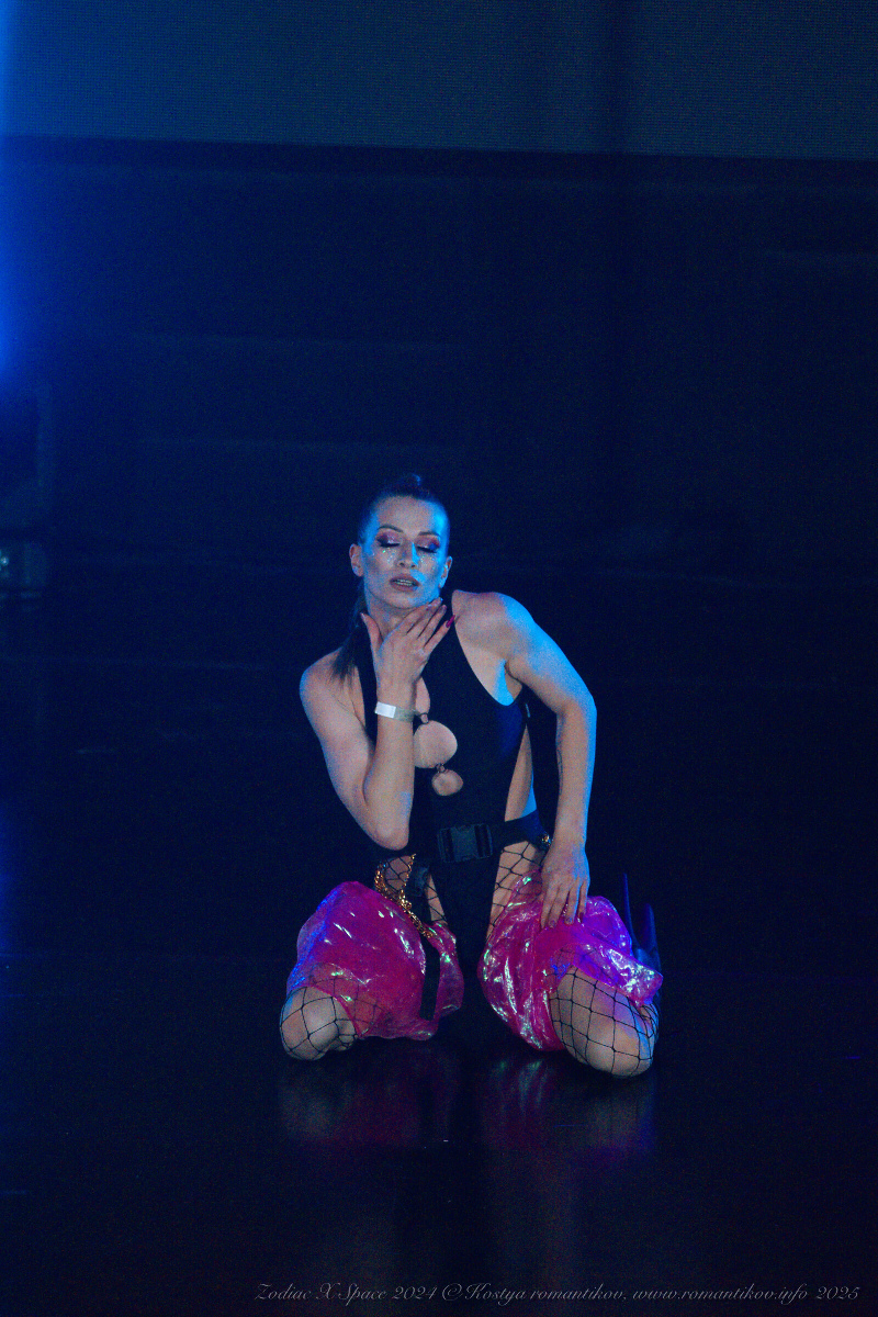Zodiac X Space 2024 (blackfishnetpantyhose, blackfishnettights, dance, dancedress, dancer, exotic, exoticdance, fishnet, fishnetpantyhose, fishnets, fishnettights, mesh, pantyhose, poledance, strip, stripdance, tights, колготки, сетка, сеточка, сеточки, стрипденс, танцор, чёрныеколготки) Zodiac X Space 2024